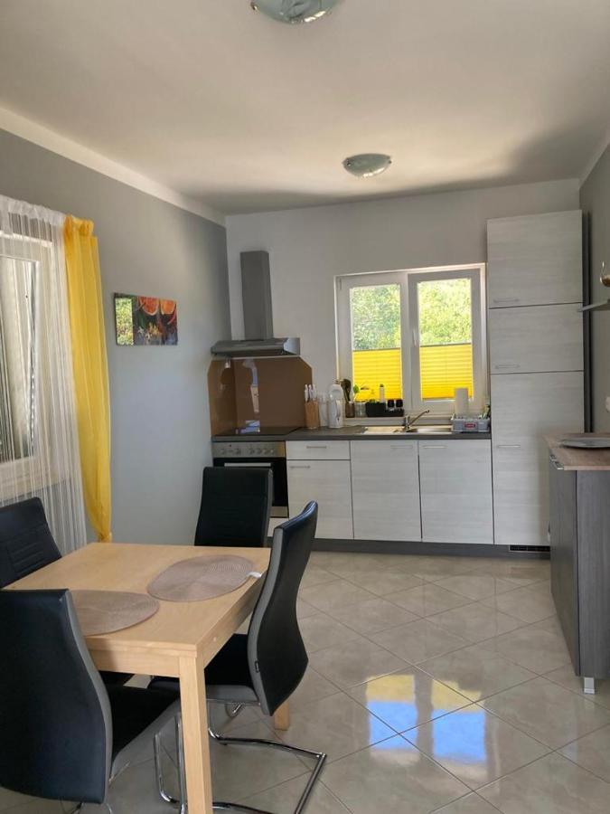 Modern Seeview Apartment Maslenica With Free Wifi, Free Parking, 300M From Beach Extérieur photo